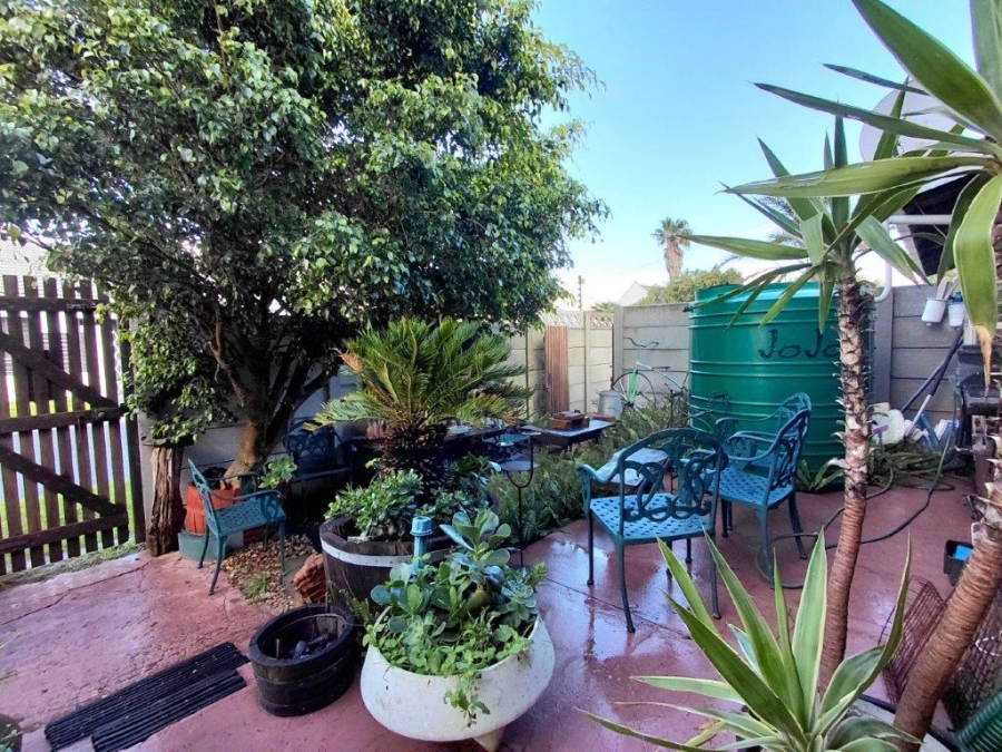 7 Bedroom Property for Sale in Gordons Bay Central Western Cape
